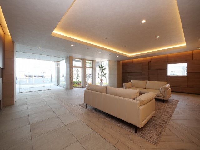 ソルテラスＯＳＡＫＡ　ＥＡＳＴ　ＧＡＴＥのロビー