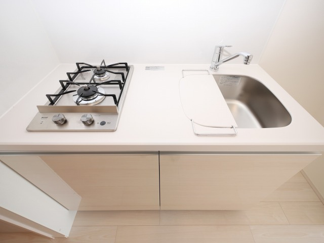 ソルテラスＯＳＡＫＡ　ＥＡＳＴ　ＧＡＴＥのキッチン