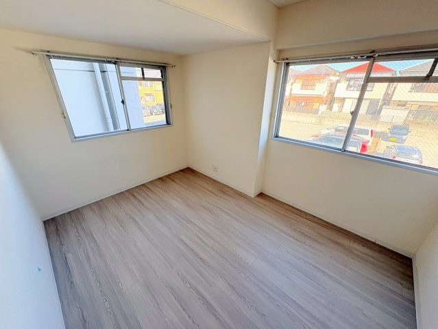 ロイヤルコーポ魚住の居間・リビング