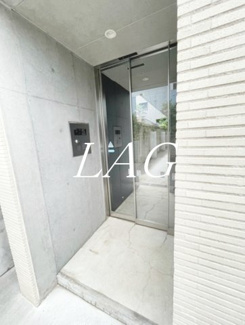 【エントランス】 | C_Rooms | エントランスです。