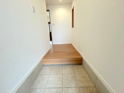 【玄関】 | 寝屋川市豊野町戸建