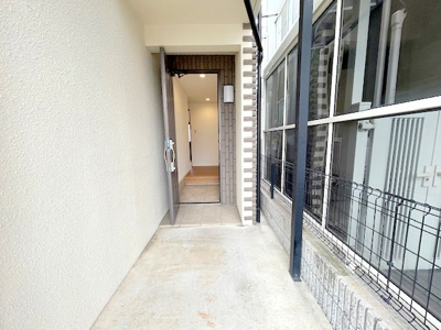 【玄関】 | 寝屋川市豊野町戸建
