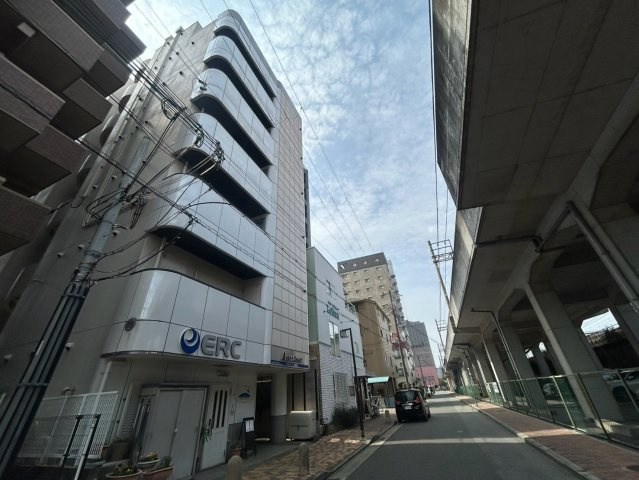 アバントコート明石の外観