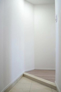 【玄関】 | ラフィスタ横浜井土ヶ谷