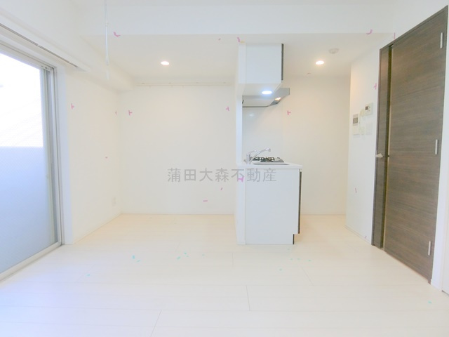 パティーナ京急蒲田の居間・リビング|洋室9.6帖