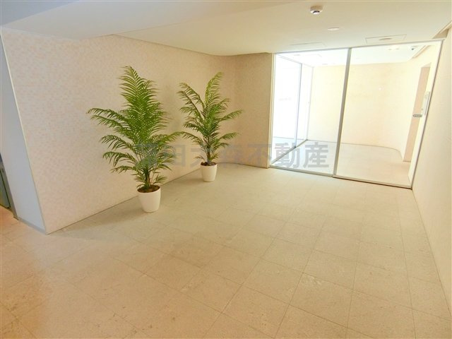 パティーナ京急蒲田のエントランス