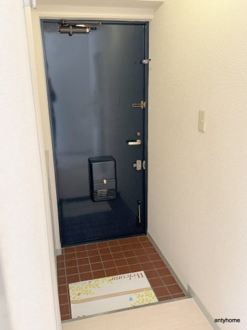 ヒルブリッジヒルⅠ　仲介手数料無料の玄関