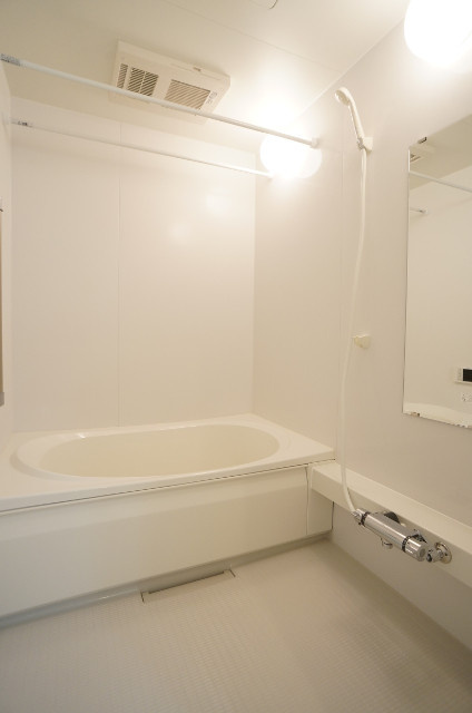 カーサ　ネーロの浴室|★浴室乾燥機付き★