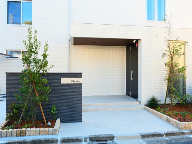 シューフルールのエントランス