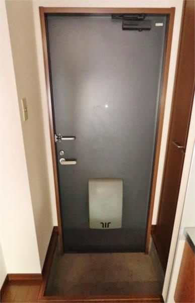 シャトレ北町の玄関