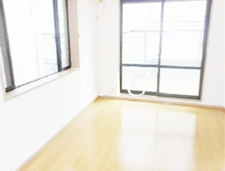 【居間・リビング】 | Ｖアトリオ | 洋室のお部屋です。