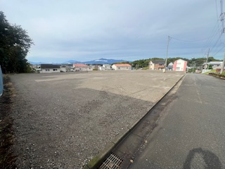 【前面道路含む現地写真】 | 用田売地