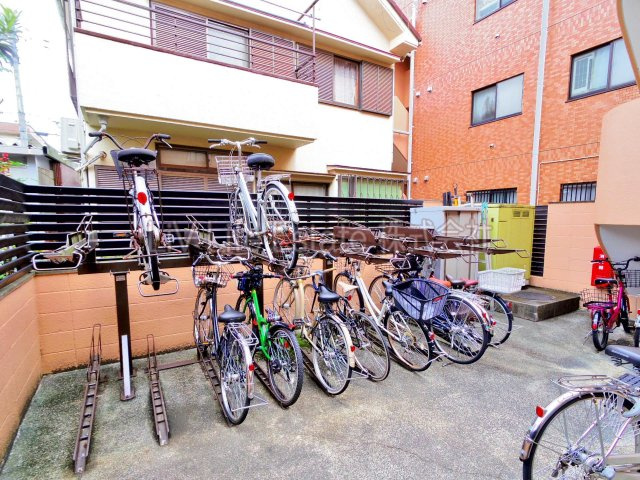 小平市美園町２丁目の賃貸マンション