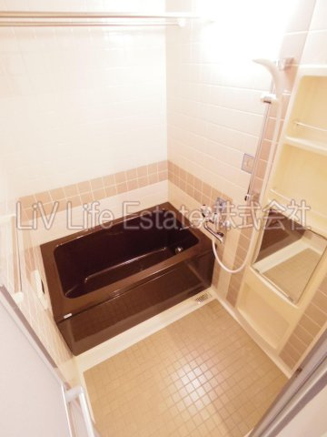 小平市美園町２丁目の賃貸マンションの浴室