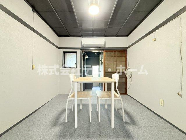 【洋室】 | 今町2丁目テラスハウス | 明るい洋室です