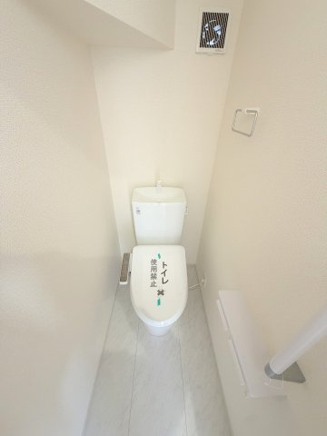 あきる野市五日市全４棟　新築分譲のトイレ