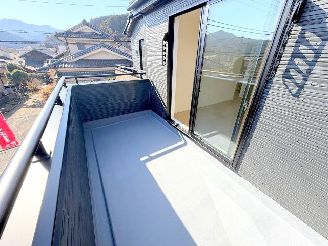 あきる野市五日市全４棟　新築分譲のバルコニー