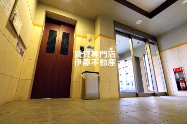 プランドール浅間町のロビー|エレベーター