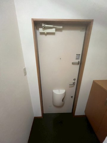 あさひマンションの玄関