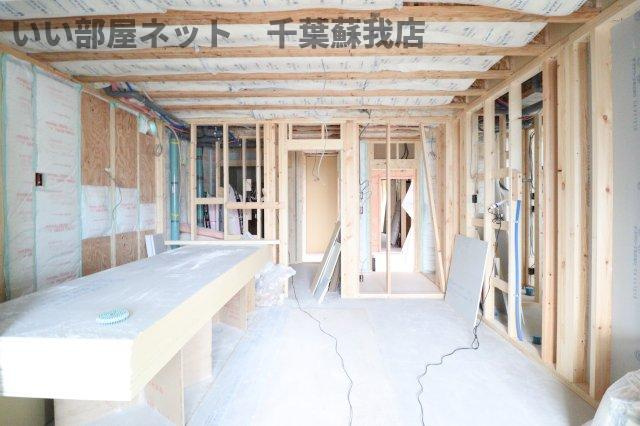 メゾン・ド・Plum蘇我の居間・リビング