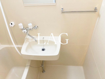 【洗面所】 | リクレイシア西麻布Ⅱ番館 | 洗面台です。