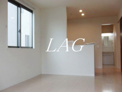 【居間・リビング】 | クレストＦｕｊｉ | 洋室のお部屋です。