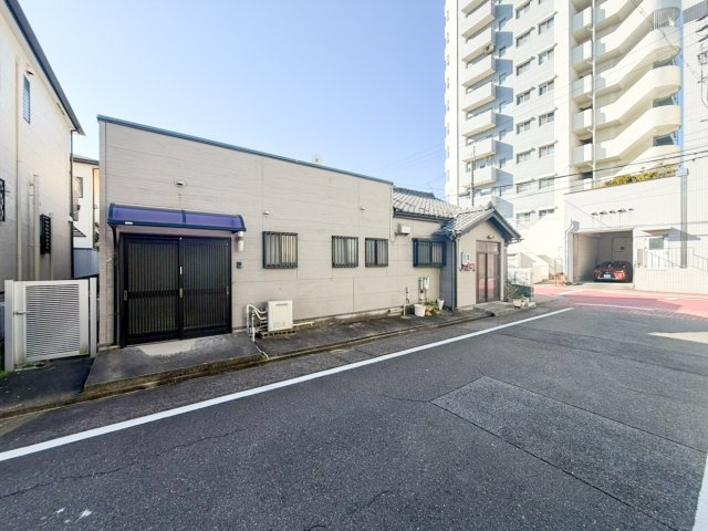 港楽貸家の外観