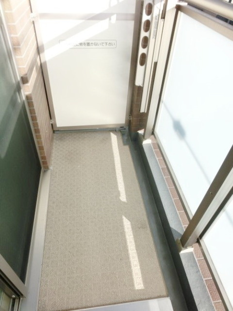 J’sコート高円寺のバルコニー