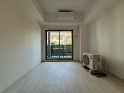 【洋室】 | フォーリアライズ難波リアン