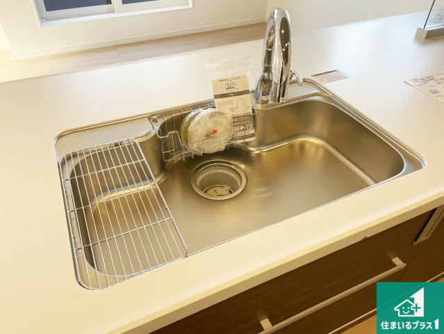 尼崎市西立花町1丁目　新築一戸建ての設備|広々としたシンクで食器洗いも楽々！