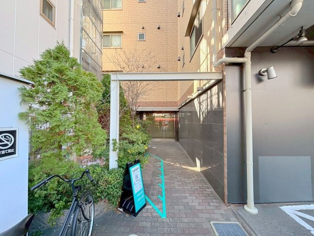 第3クリスタル三国駅前の外観