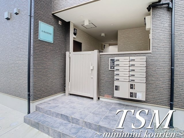 ケイメゾン２のエントランス