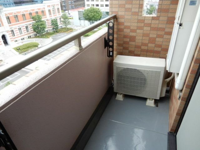 プレサンス神戸裁判所前のバルコニー