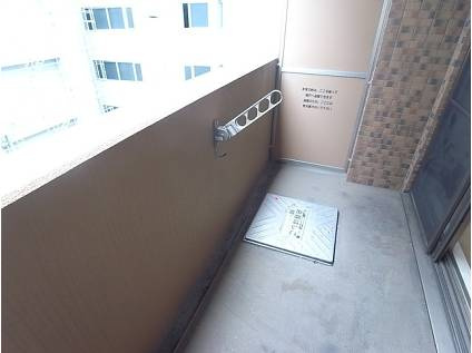 プレサンス三宮花時計前のバルコニー