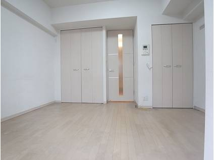 プレサンス三宮花時計前の居間・リビング