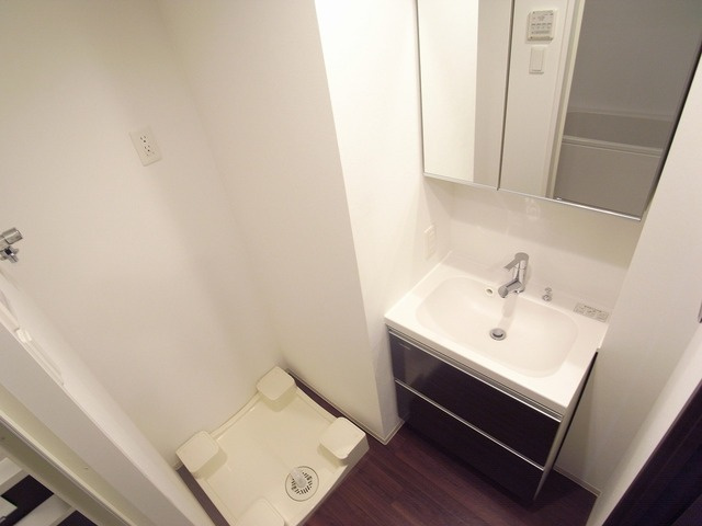 ラティ岡本の洗面所