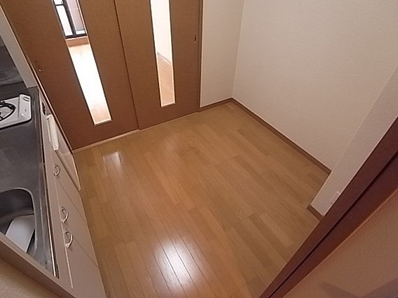 プレサンス新神戸の居間・リビング