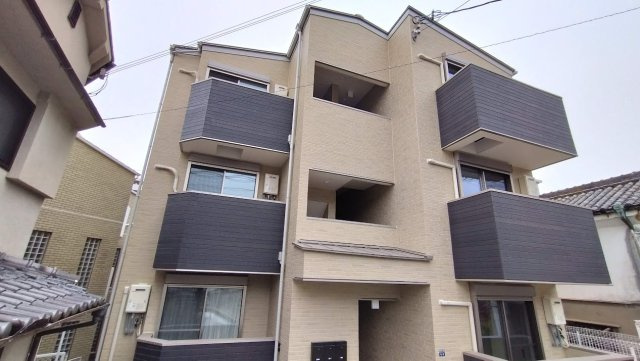 リッチライフ菊水の外観