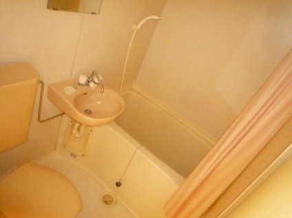 ピアシティ魚崎の浴室