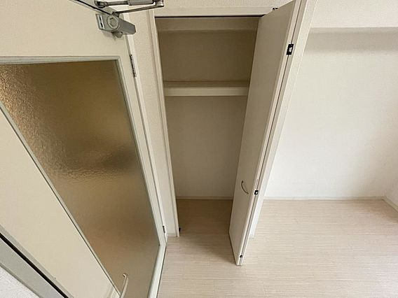 サンプラザ三宮70の収納