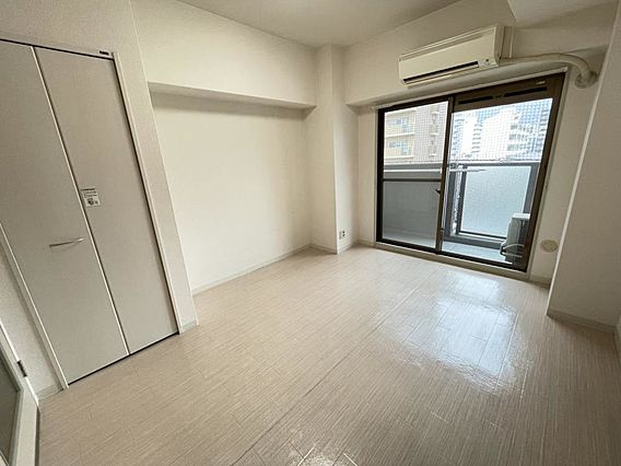 サンプラザ三宮70の居間・リビング