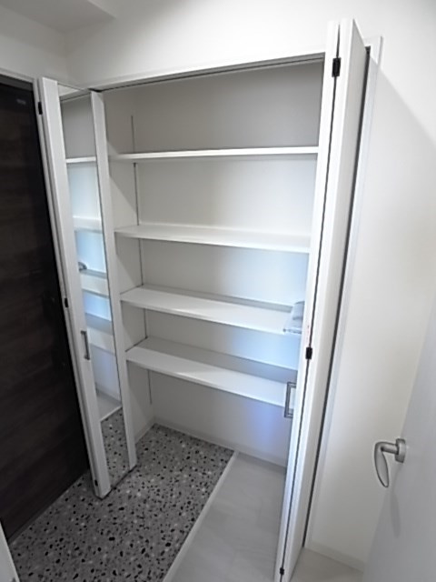 RYOWA RESIDENCEの玄関