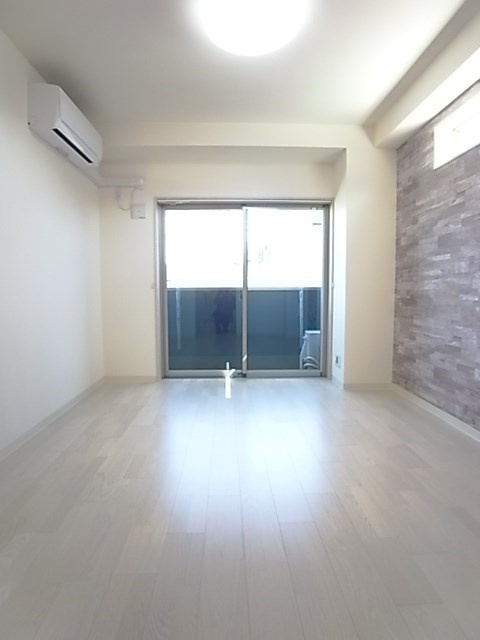 RYOWA RESIDENCEの居間・リビング