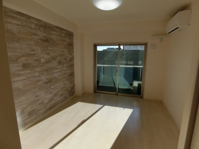 RYOWA RESIDENCEの居間・リビング