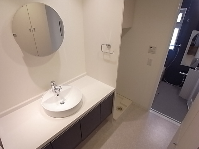 ラ・ウェゾン神戸海岸通の洗面所