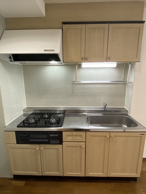 ムラカミＭＴのキッチン|ガス３口グリル付きシステムキッチン