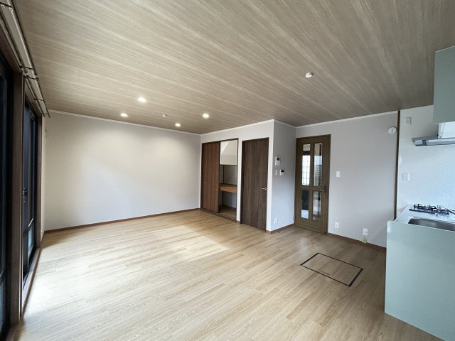 ウェル高の原の居間・リビング|こちらの居間で趣味の時間をお楽しみください