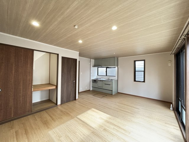 ウェル高の原の居間・リビング|ゆったりとしたリビングです