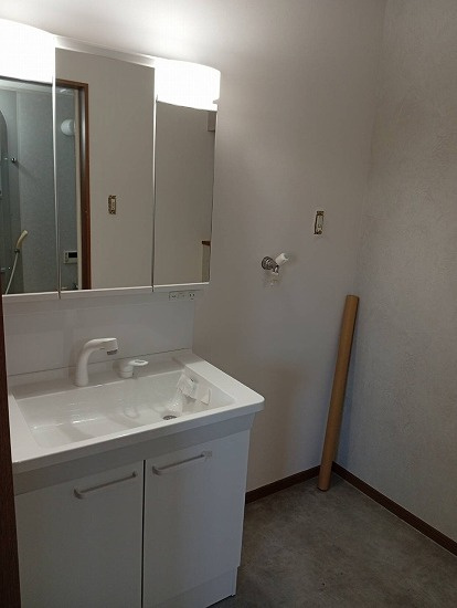 中迫戸建の洗面所