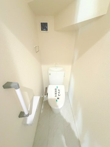 あきる野市五日市全４棟　新築分譲のトイレ